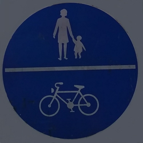 Datei:GemeinsGehuRadweg.jpg