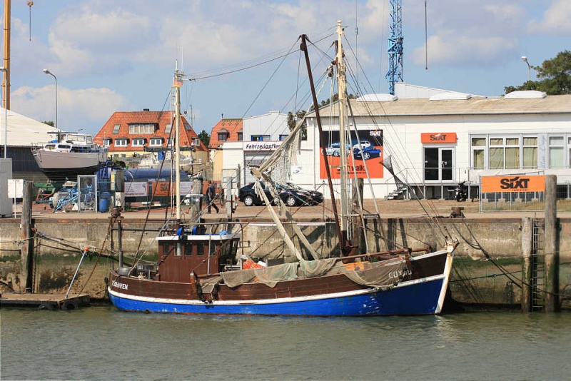 Datei:Fischkutter CUX 10.jpg