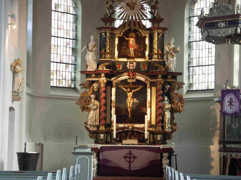 Datei:Altar St. Gertrud1.JPG.jpg