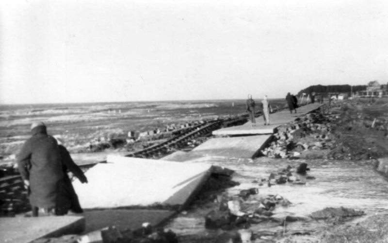 Datei:Am Sahlenburger Strand 2.jpg