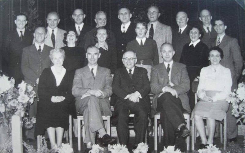 Datei:Bleickenschule Lehrerkollegium 1952.jpg