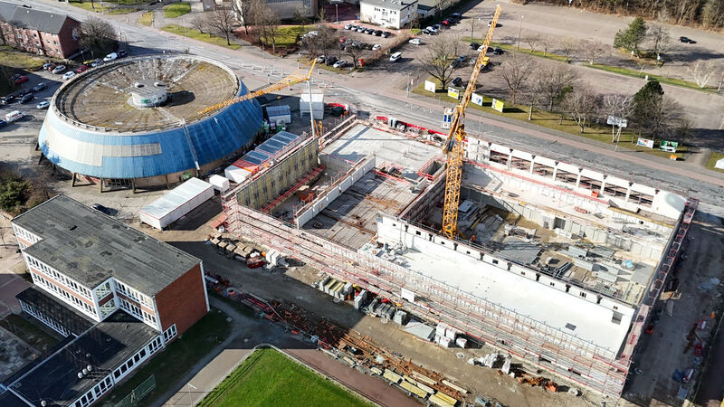 Datei:Mehrzweckhalle 0110.jpg