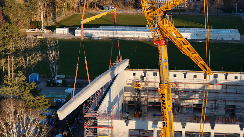 Datei:Mehrzweckhalle 0115.jpg