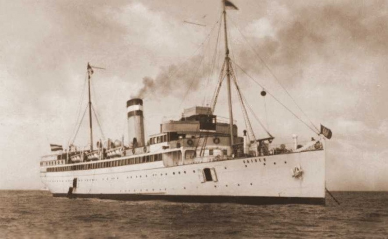 Datei:Schiff Kaiser1931.jpg
