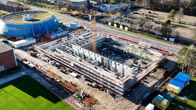 Datei:Mehrzweckhalle 0079.jpg