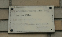 Flutmarke Radarturm klein 6588.jpg