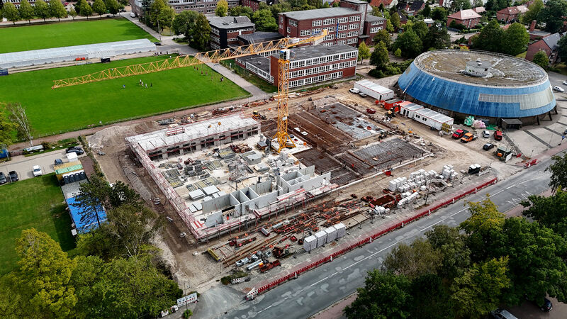 Datei:Mehrzweckhalle 20240909.jpg