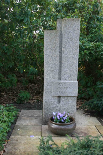 Datei:Grabstelle Olfers 3288.jpg